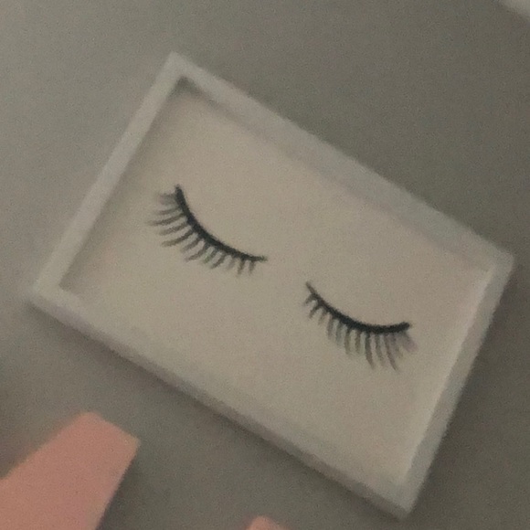 Meet your Posher, Olivia - Picture 1 of 1